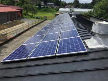 岩手県一関市花泉町　A様　牛舎屋根置き太陽光発電システムの新設工事