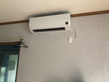 一関市花泉町涌津　寒冷地向けエアコンへ交換　エアコン取付