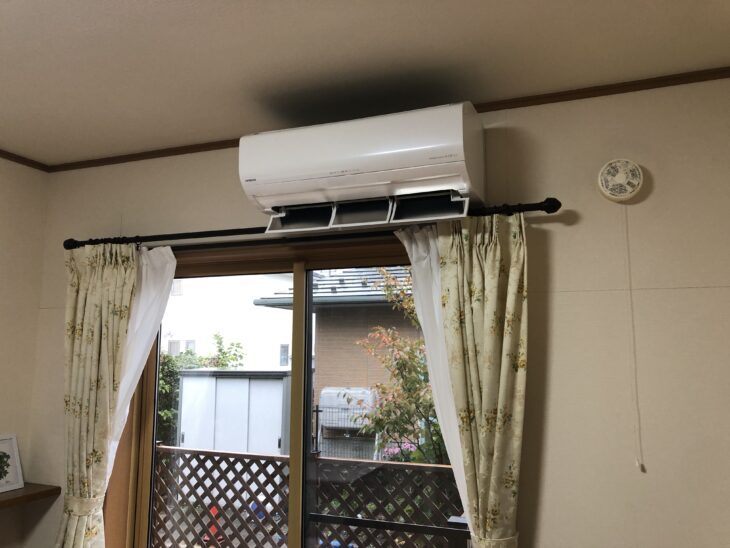   いつもお世話になっている　一関市の工務店Ｔ社様からのご紹介で　日立暖房エアコン白くまくん　ご依頼いただきました