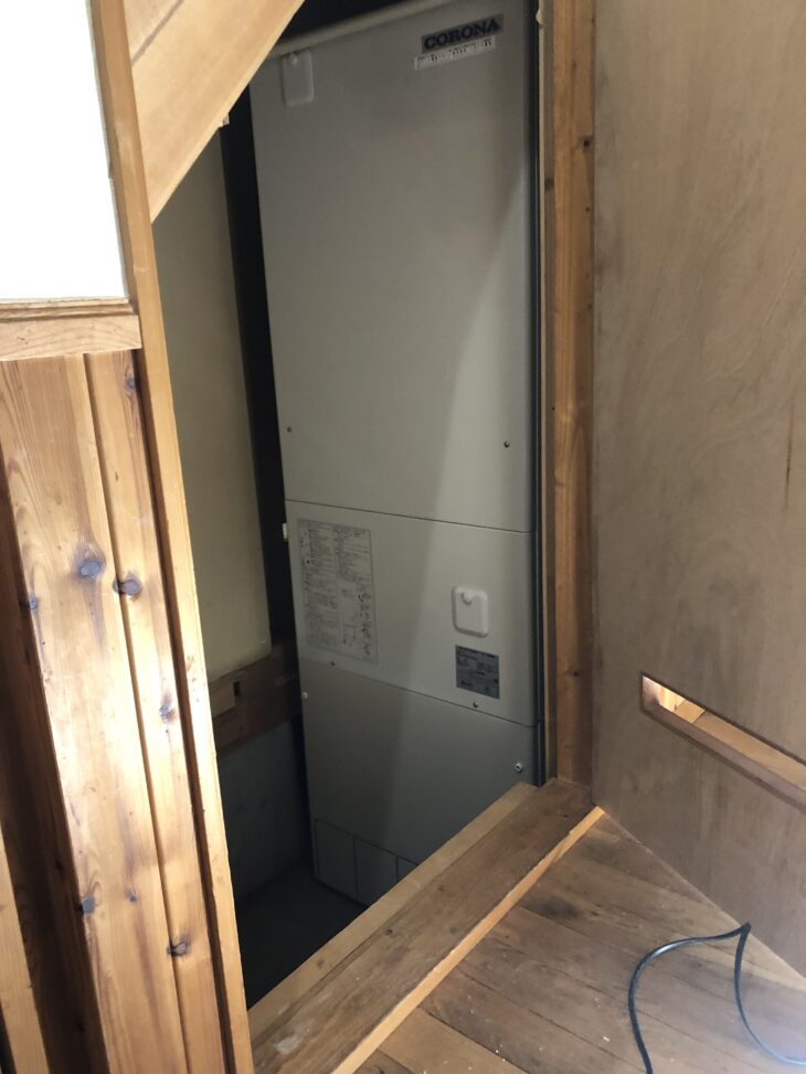   電器温水器取り外し　エコキュートへ交換工事　緊急対応